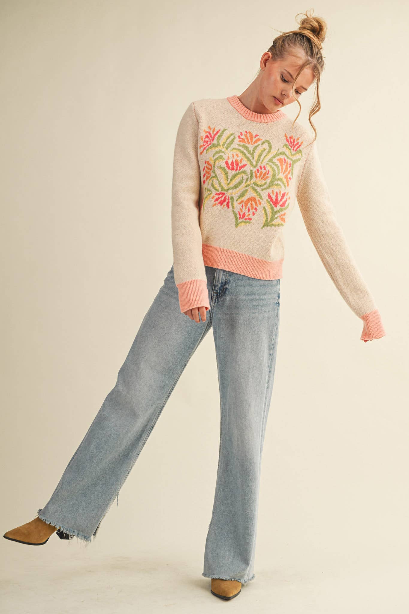 FLORAL KNIT SWEATER