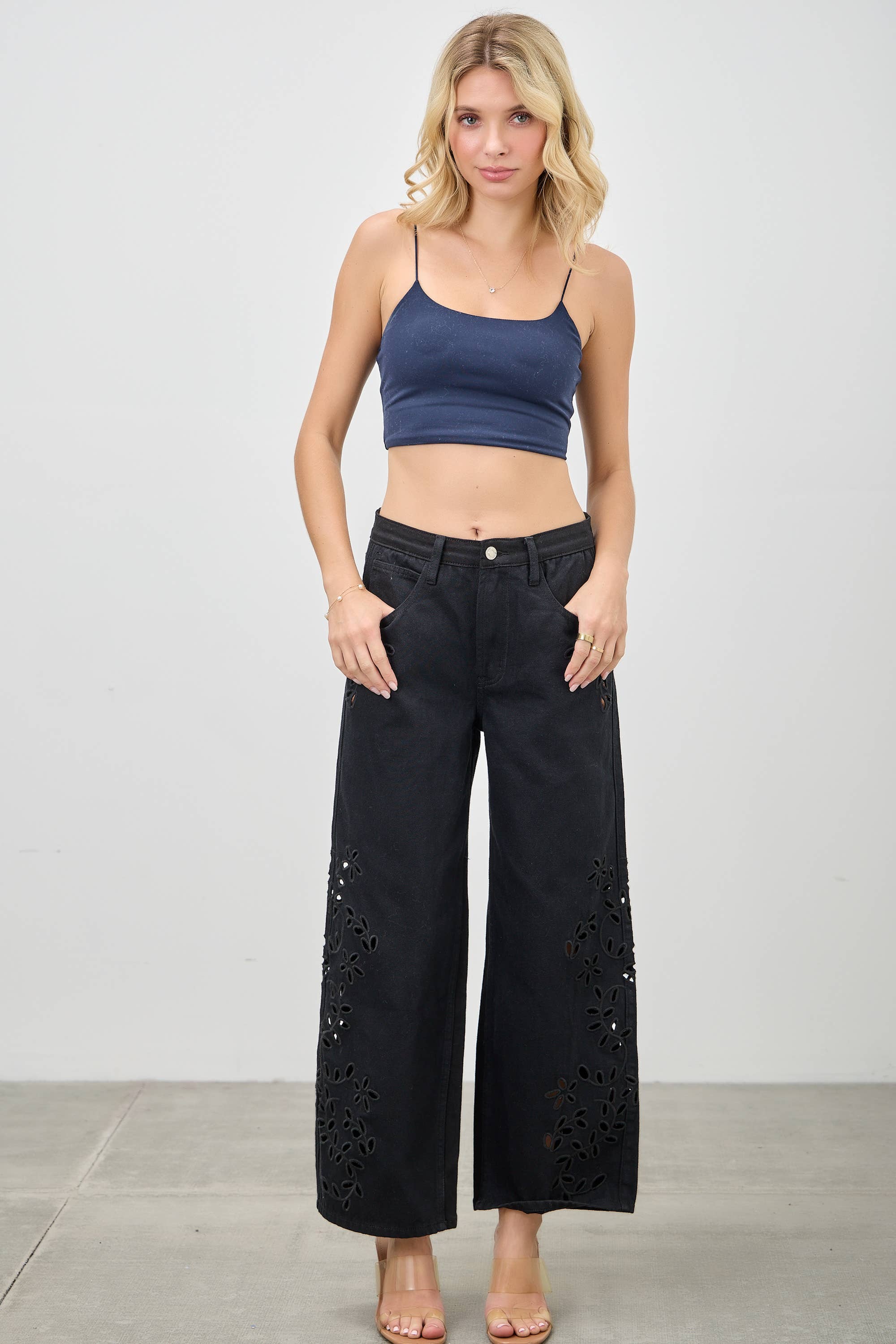 P8286-HIGH RISE LOW CURVE BARREL WITH EMBROIDERY