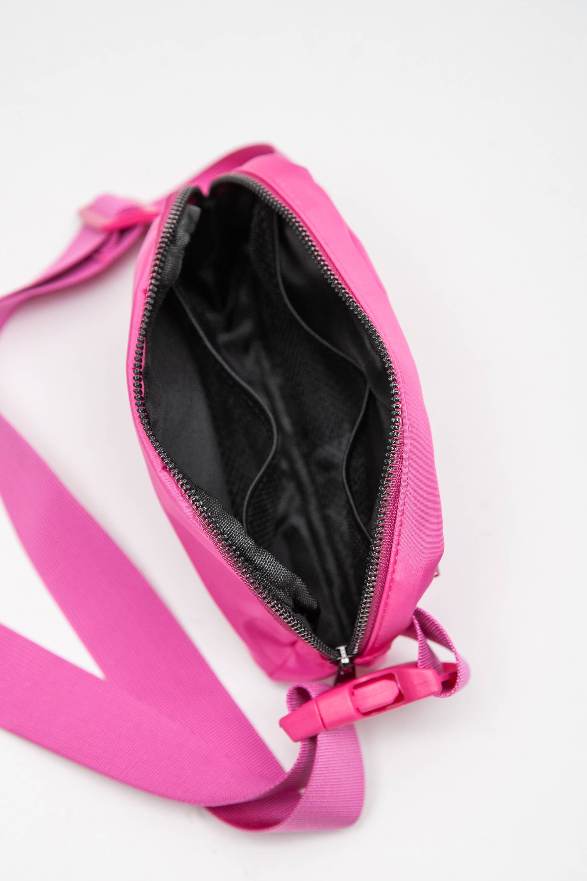 CROSS BODY BELT BAG