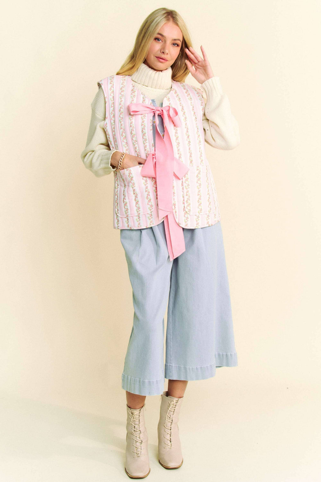 QUILTED FLORAL BOW TIE FRONT PADDING VEST JACKET