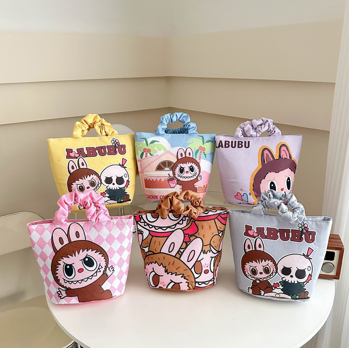 👜 “Labubu Charm” Cartoon Monster Cute Handbag – Portable Bucket Bag
