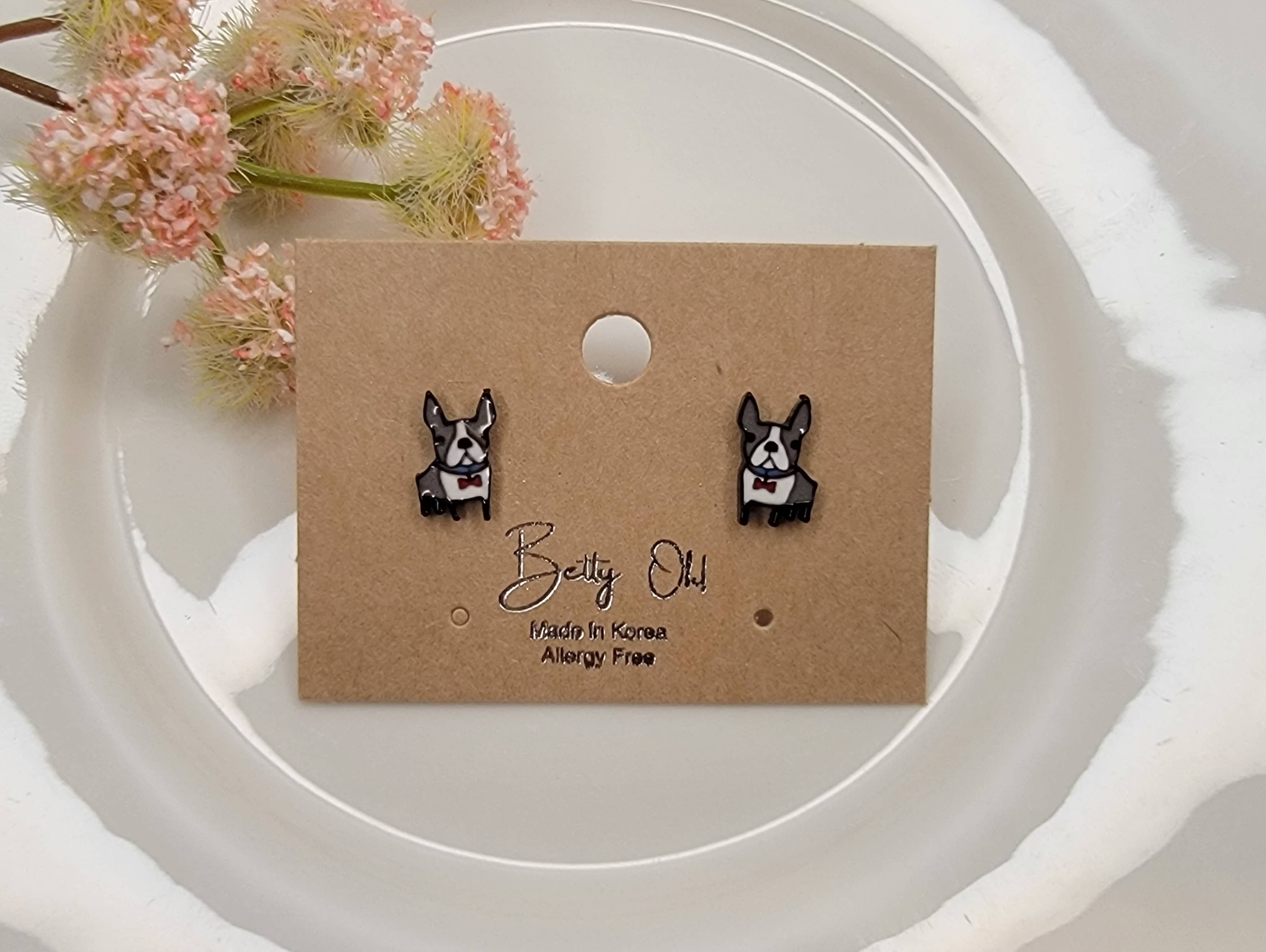 MINI FRENCH BULLDOG POST EARRINGS.