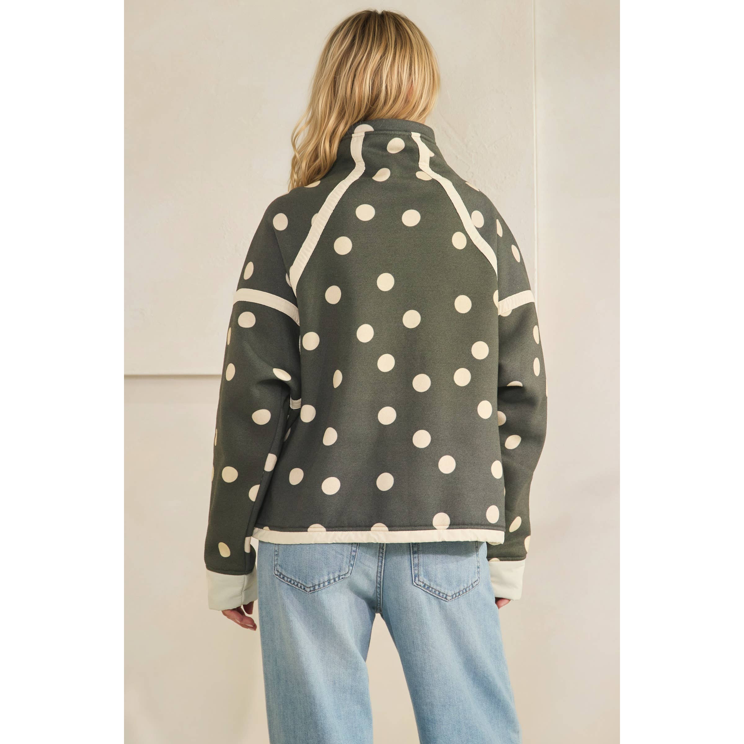 Polka Dot Contrast Pull Over