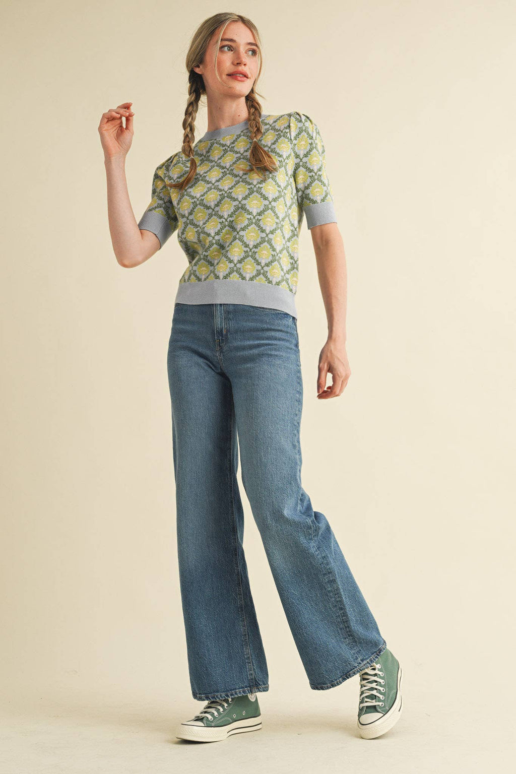 FLORAL PATTERN SHORT SLEEVE SWEATER