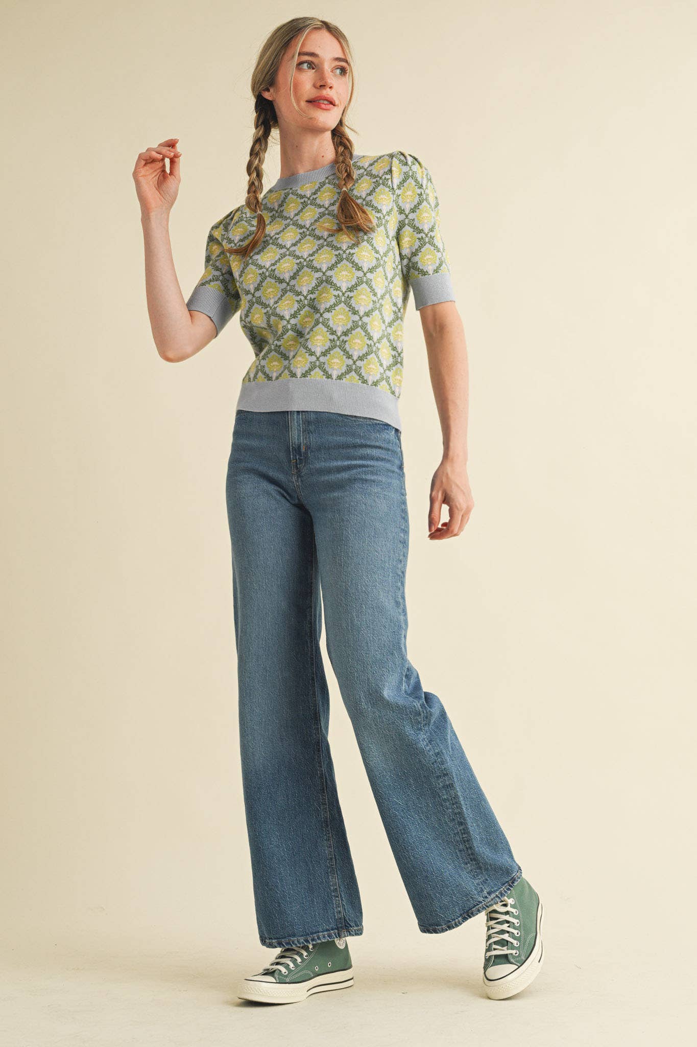 FLORAL PATTERN SHORT SLEEVE SWEATER