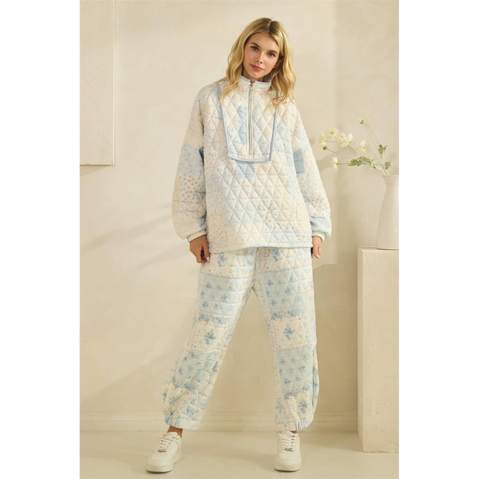 Floral textured lounge pants