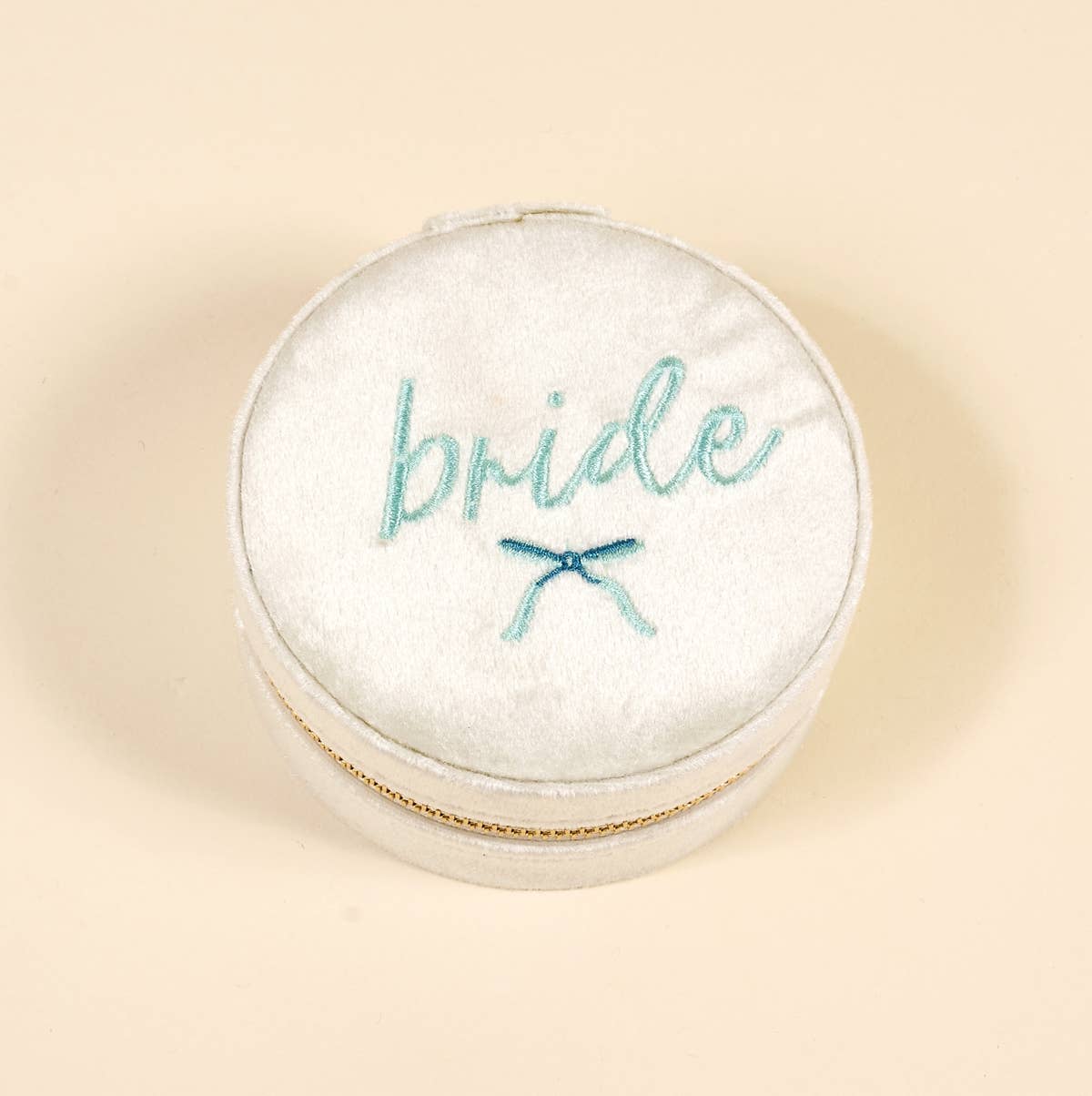 Round Velvet Jewelry Case–Bride