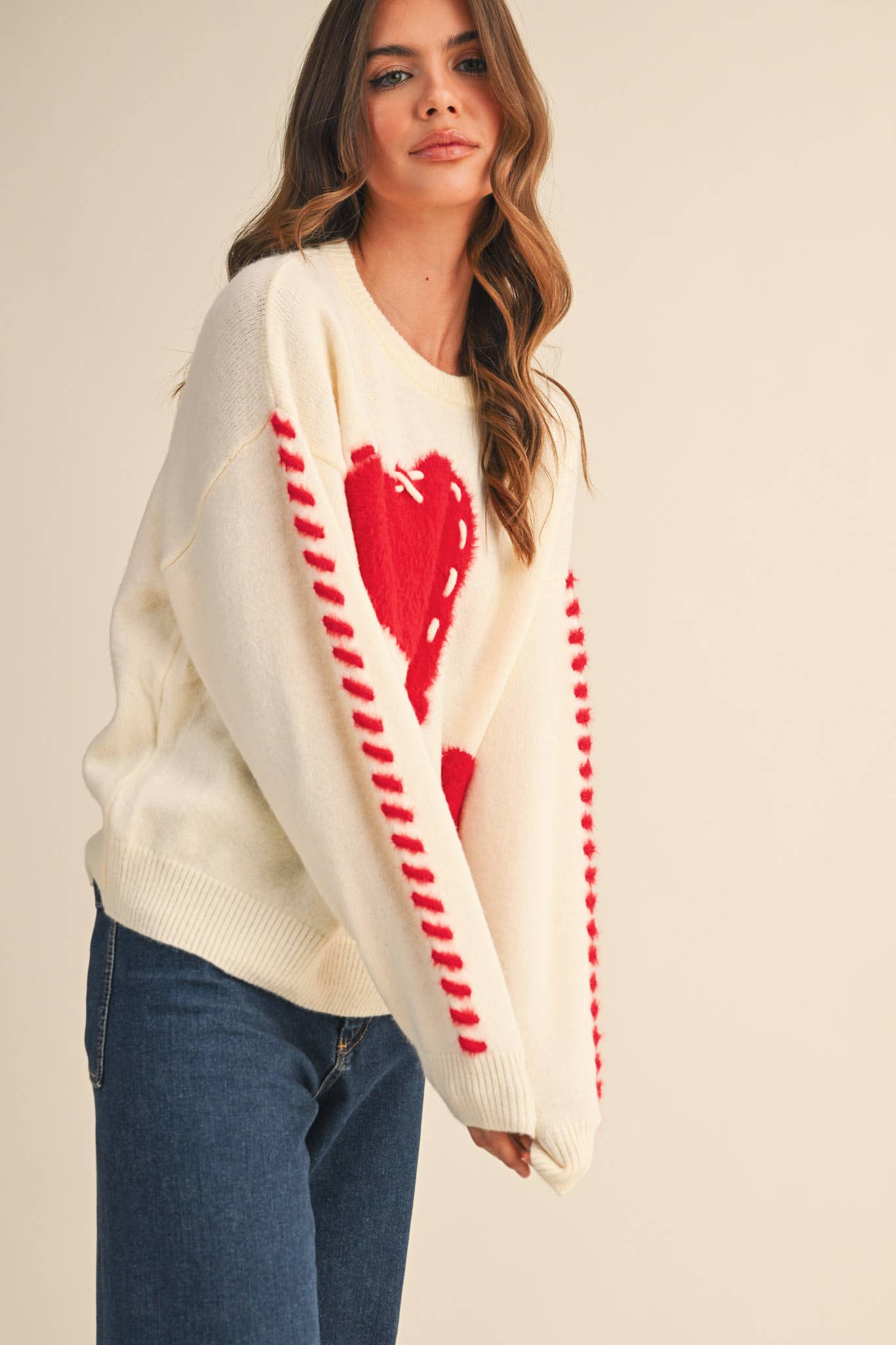 FUZZY HEART KNIT SWEATER WITH WHIP STITCH