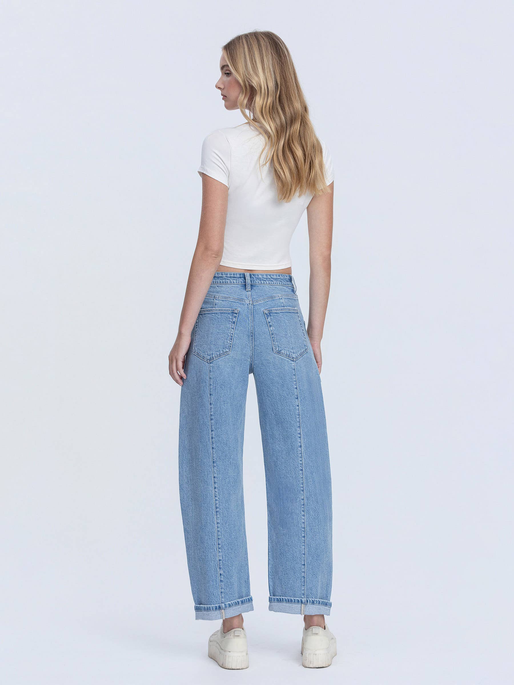 SUPER HIGH RISE PATCH POCKET CUFFED BARREL JEANS F9134