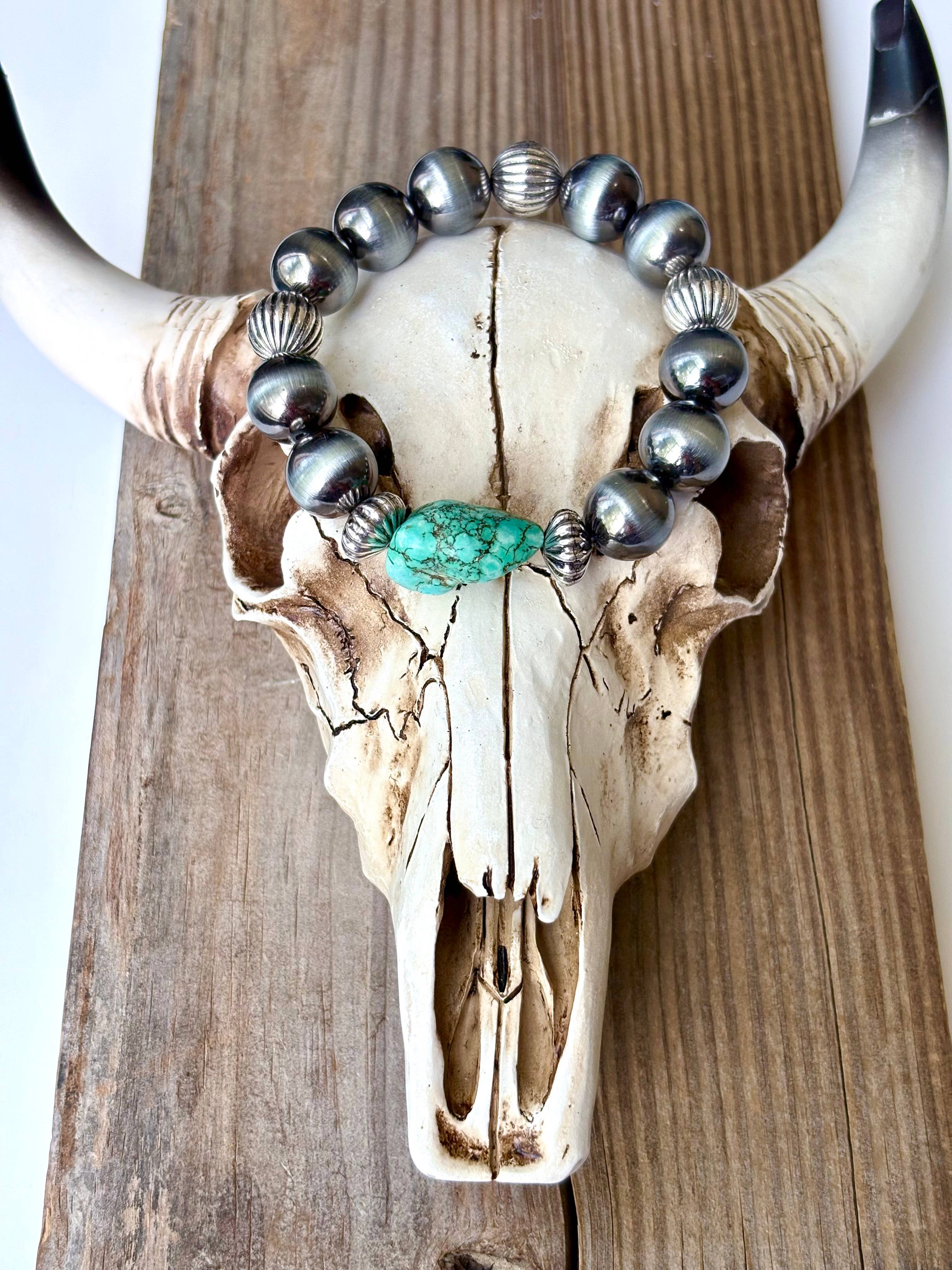 Western Navajo Pearl Stretch Bracelet with Turquoise Stone